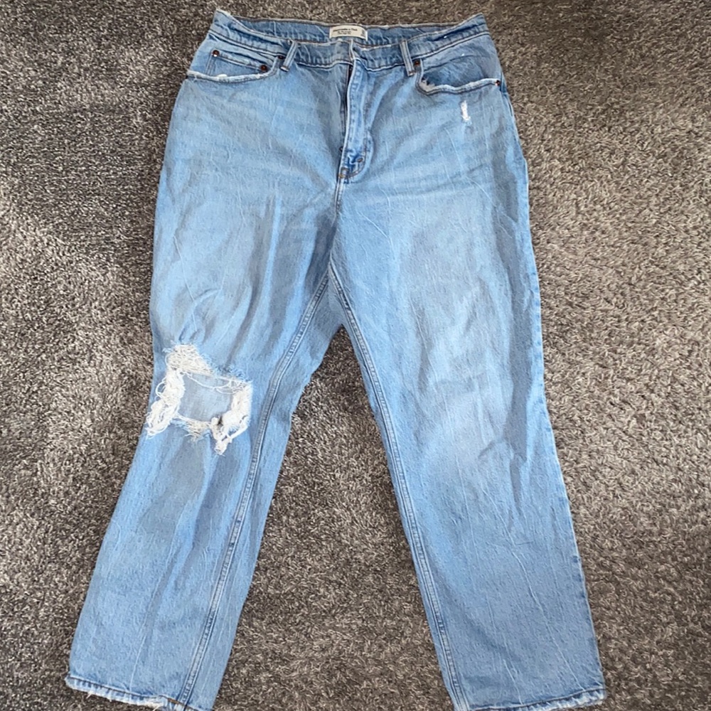Abercrombie 90s straight ulta high rise curve love jeans in light blue